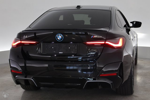 BMW I4 M50 10