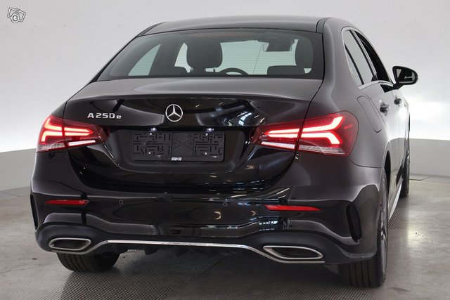 Mercedes-Benz A 10