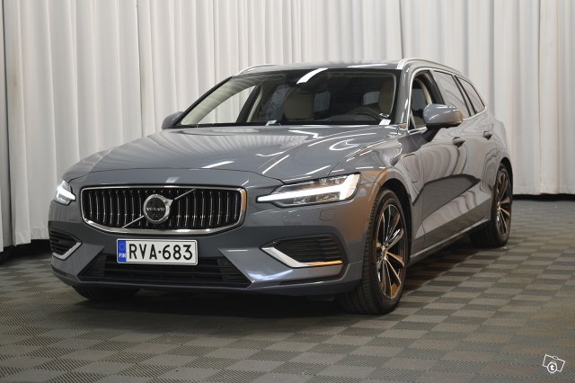 Volvo V60 4