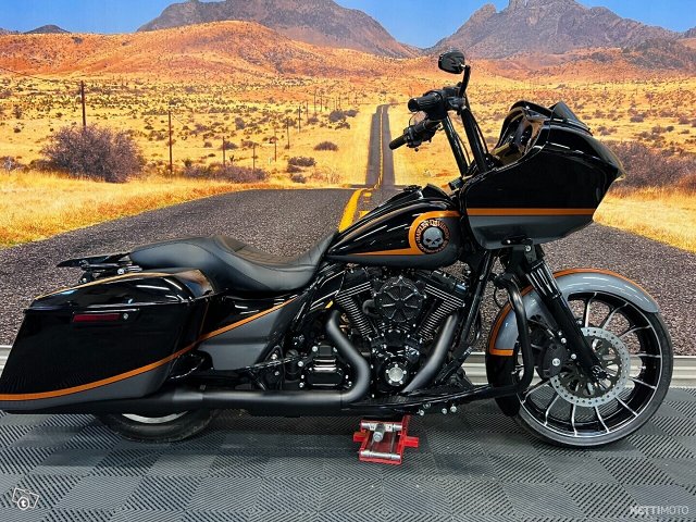Harley-Davidson Touring 6