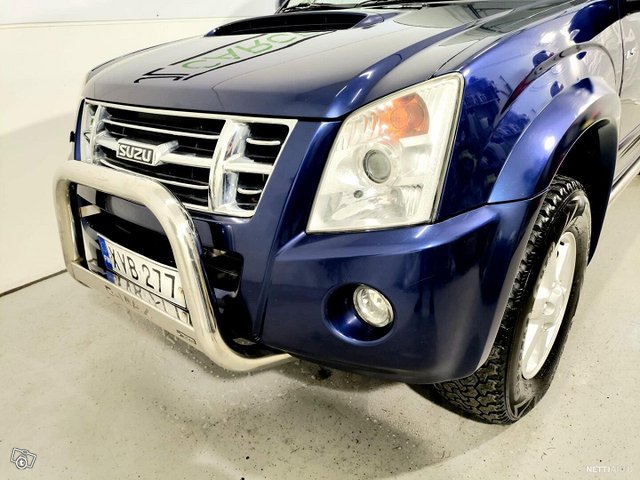 Isuzu D-Max 5