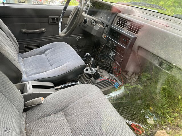 Nissan King Cab 5