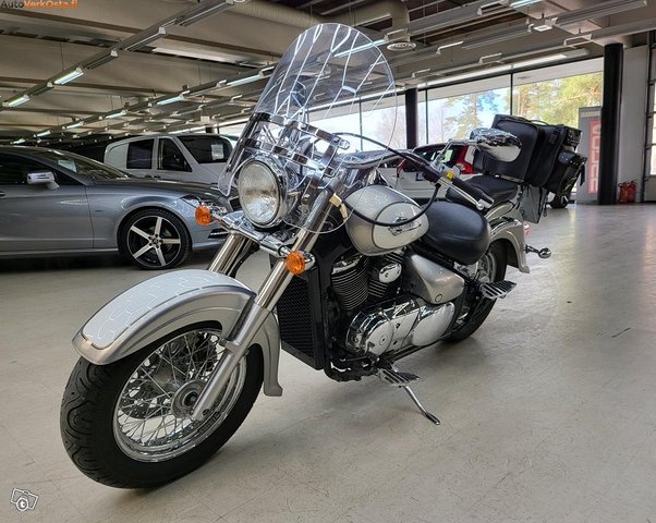 Suzuki Intruder, kuva 1