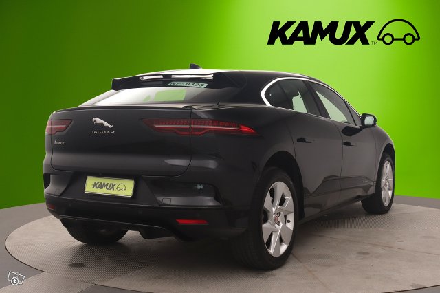 Jaguar I-Pace 4