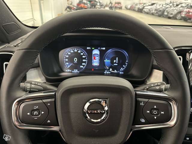 Volvo XC40 21