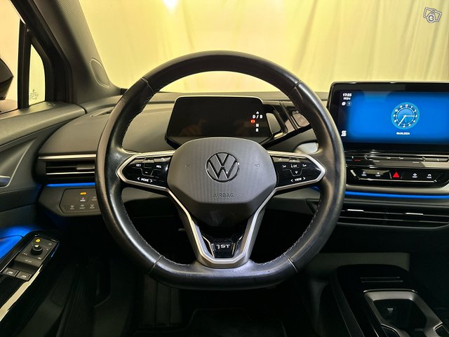 Volkswagen ID.4 18