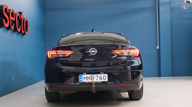 Opel INSIGNIA 3