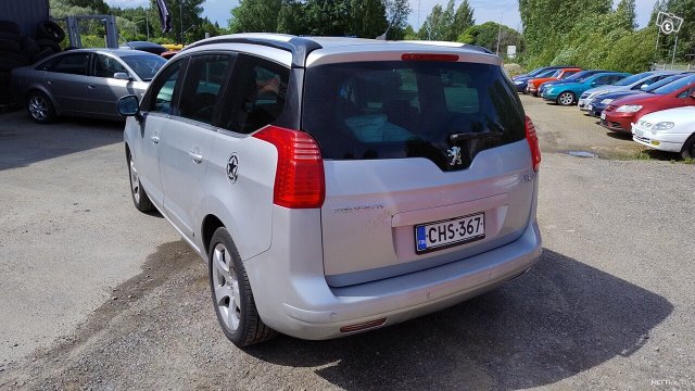 Peugeot 5008 3