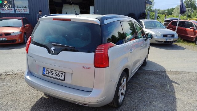 Peugeot 5008 6