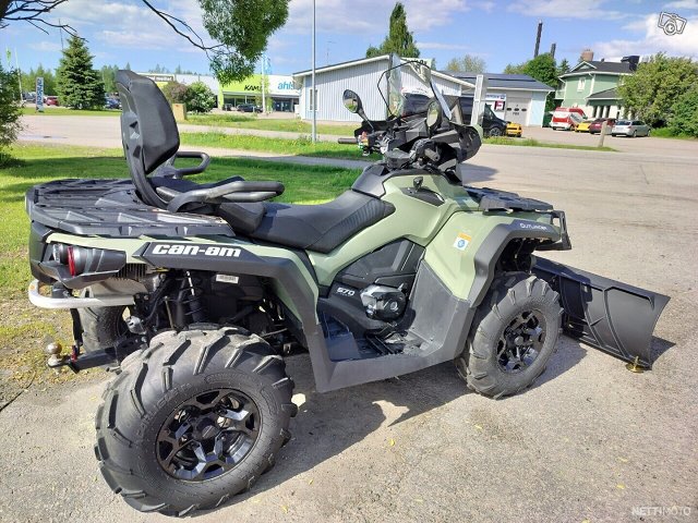 Can-Am Outlander Max 3