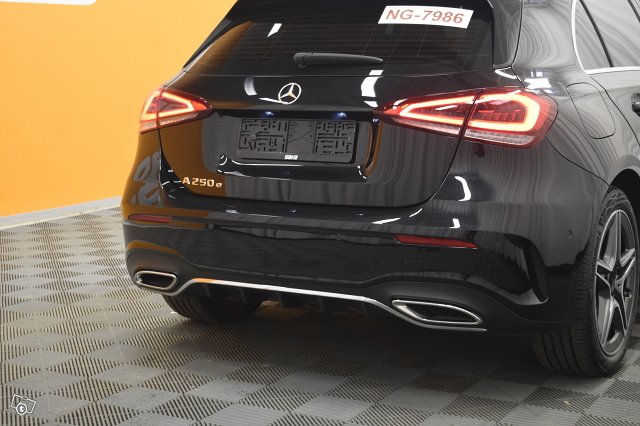 Mercedes-Benz A 9