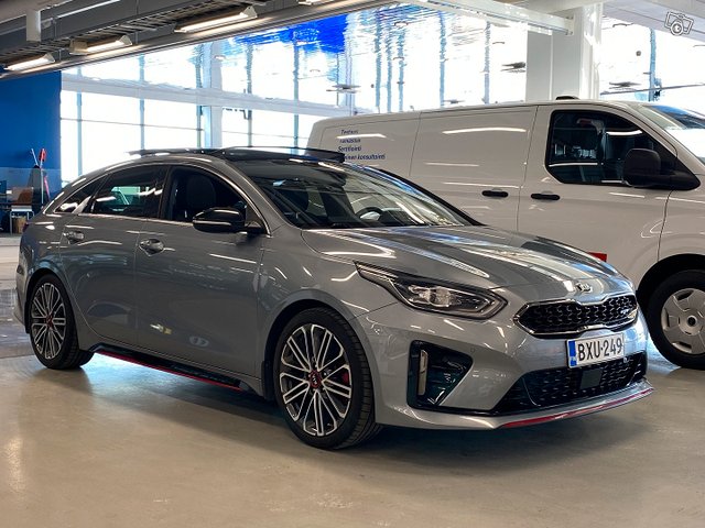 Kia ProCeed