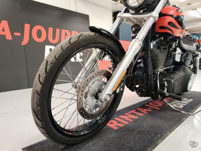 Harley-Davidson Dyna 9