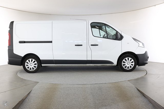 Renault Trafic 6