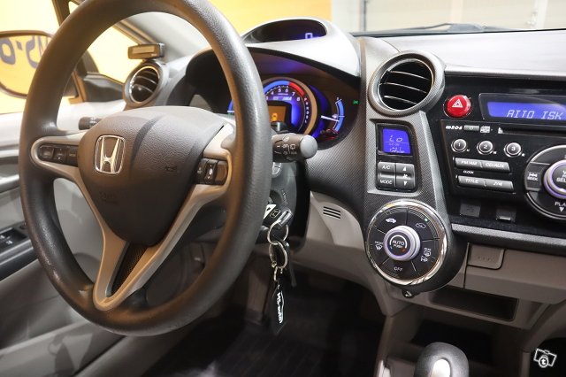 Honda Insight 15