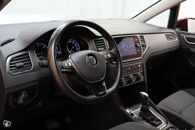Volkswagen Golf Sportsvan 16