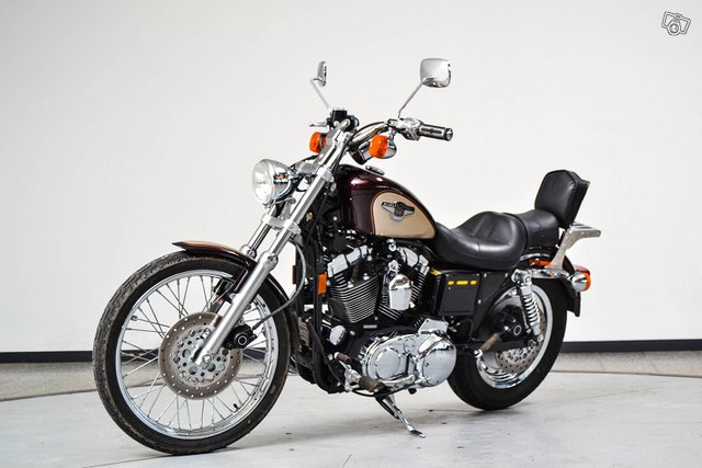 Harley-Davidson SPORTSTER 3
