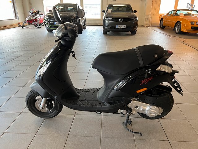 Piaggio ZIP 4