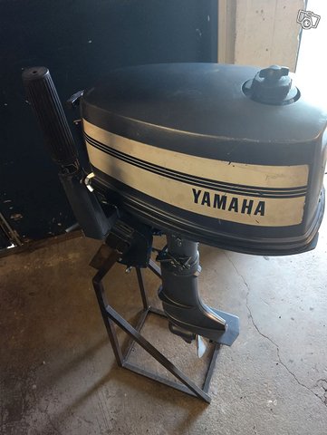 Yamaha 4 perämoottori, kuva 1