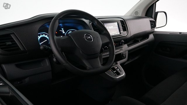 Opel Vivaro-e 9