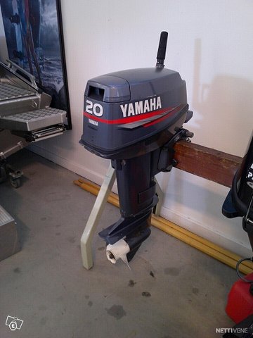 Yamaha 20 Autolube 1