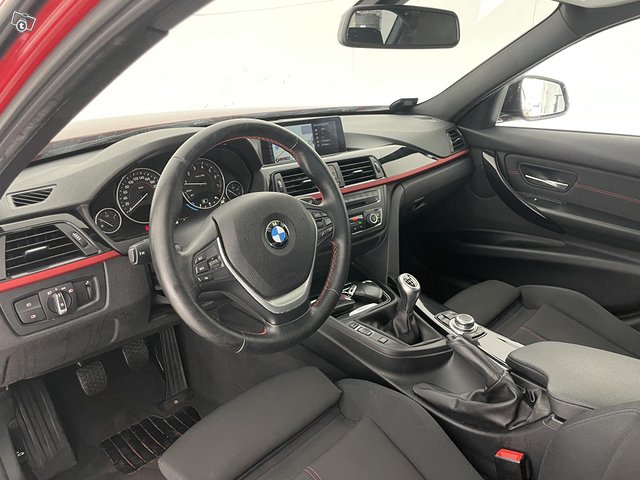 BMW 320 22