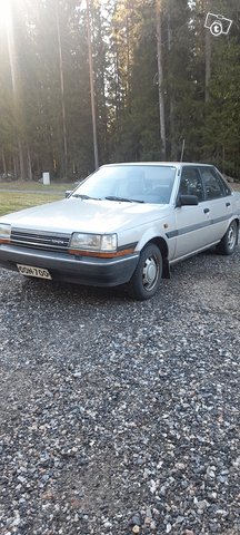 Toyota Carina 1