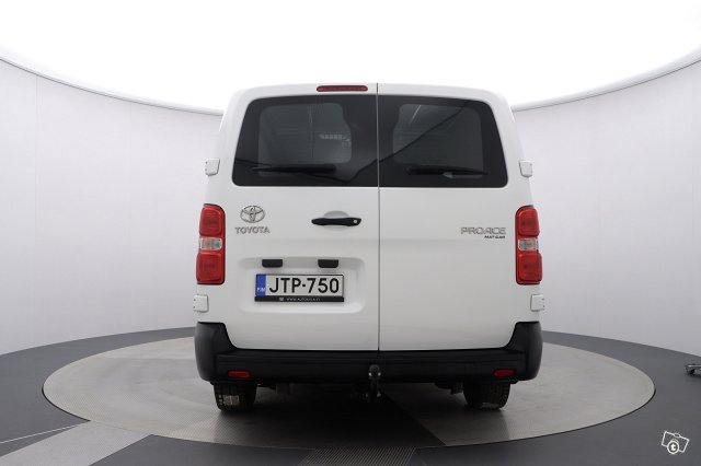 TOYOTA Proace 4