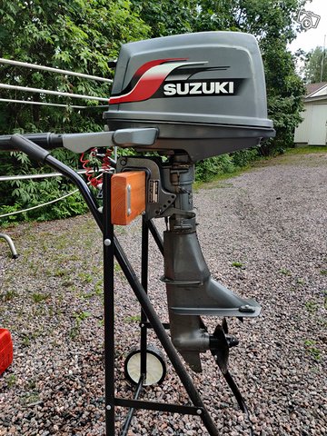 Suzuki 2t Perämoottori 6