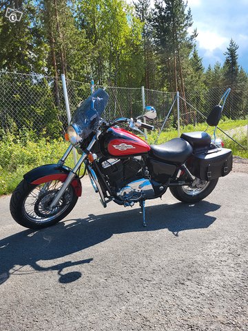 Honda Shadow 1100 ACE 1