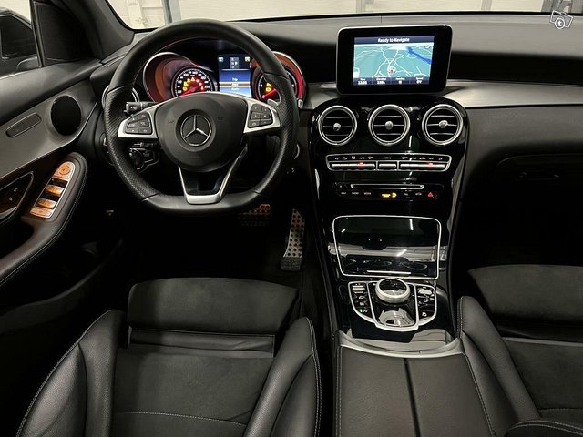 Mercedes-Benz GLC 2