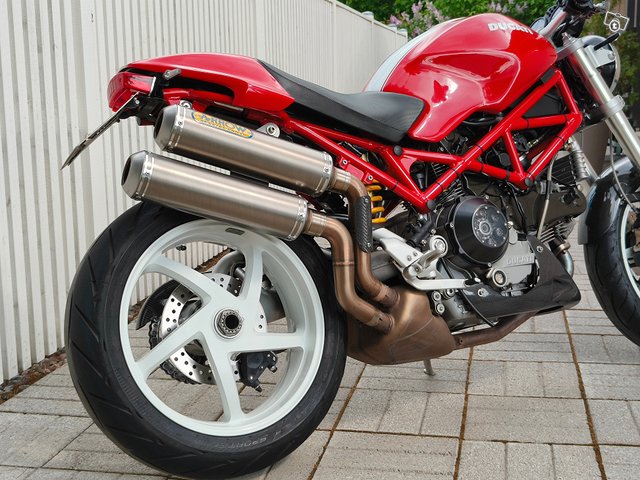 Ducati Monster S2R 1000 3