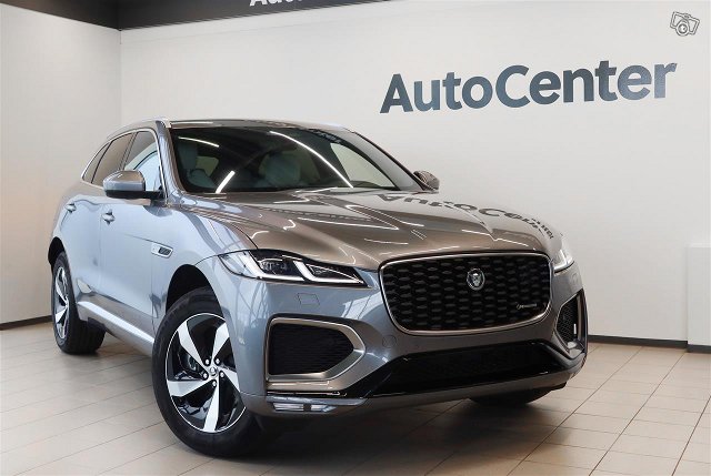 Jaguar F-PACE 1