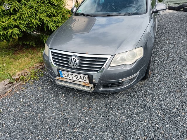 Volkswagen Passat 2