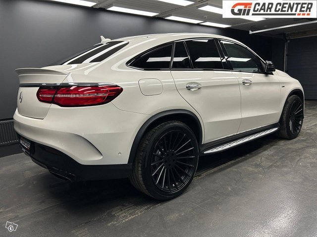 Mercedes-Benz GLE 6