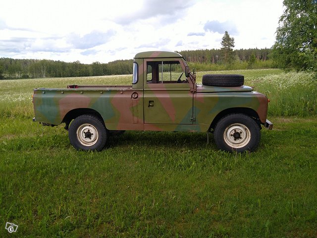 Land Rover Series 3