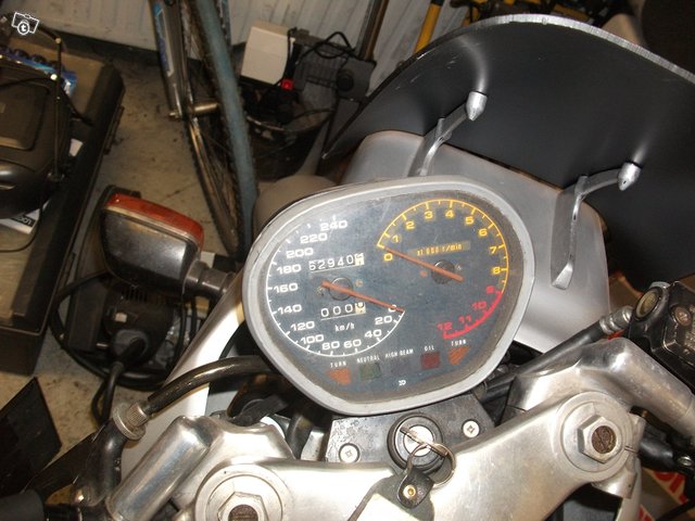 Suzuki gsx 1100 katana 8