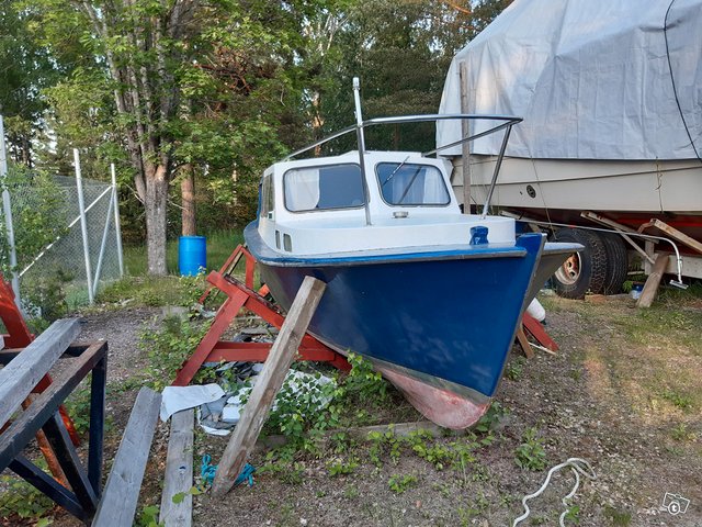 Myydään matkavene 1970 rakennettu, kuva 1