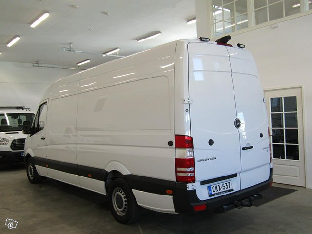 Mercedes-Benz Sprinter 16