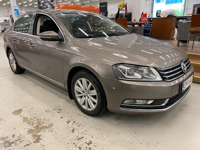 Volkswagen Passat 1