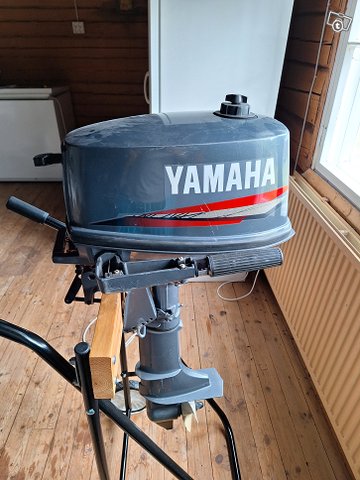 Yamaha 5hp perämoottori, kuva 1