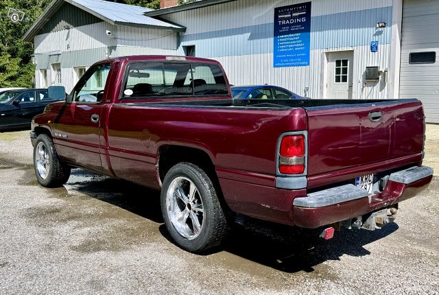 Dodge Ram 1500 6