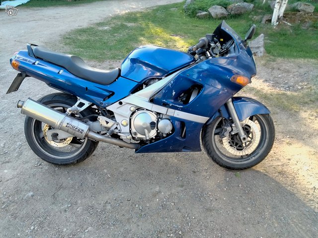 Kawasaki zzr600 1