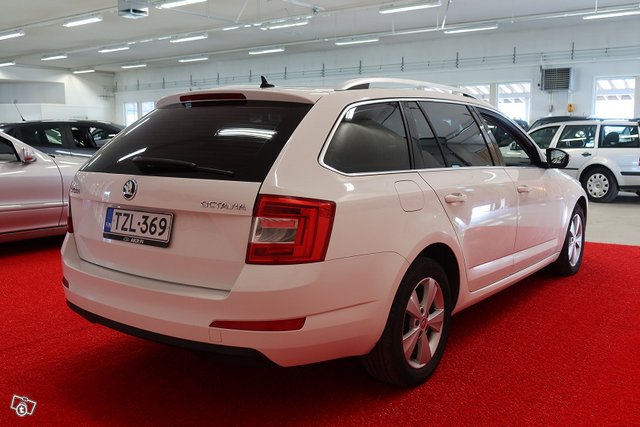 SKODA Octavia 4