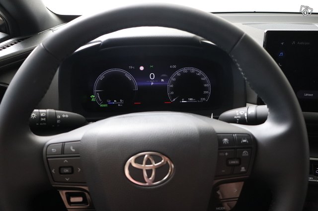 Toyota C-HR 12
