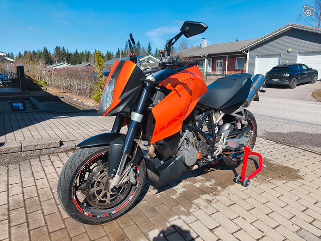 KTM 990 Superduke, kuva 1