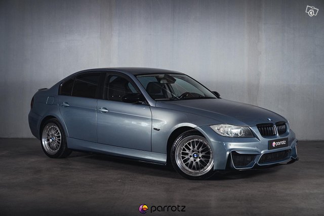 BMW 330 13