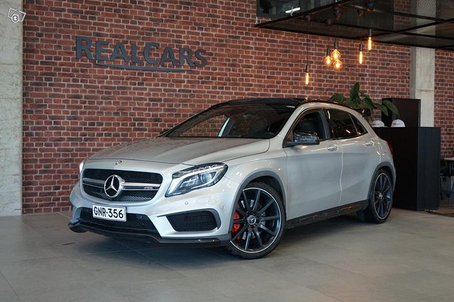 Mercedes-Benz GLA 45 AMG