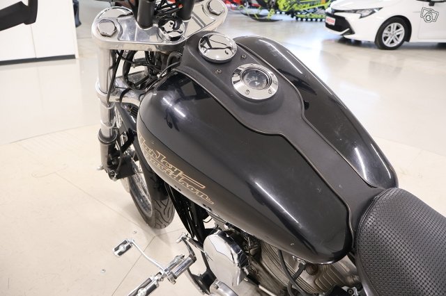 Harley-Davidson DYNA 17