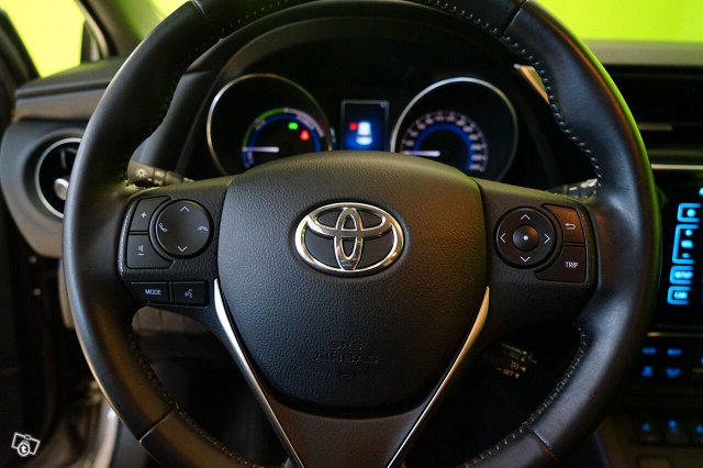 Toyota Auris 14